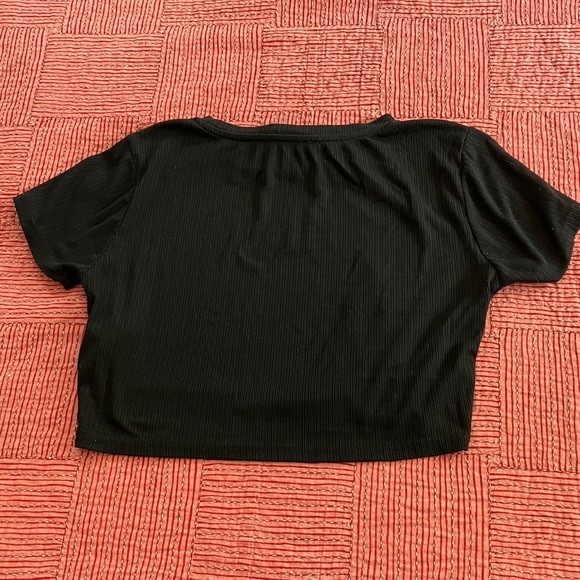 MINKPINK (teen/ women’s size medium / see photos for dimensions) Ribbed Crop Top - Picture 12 of 13